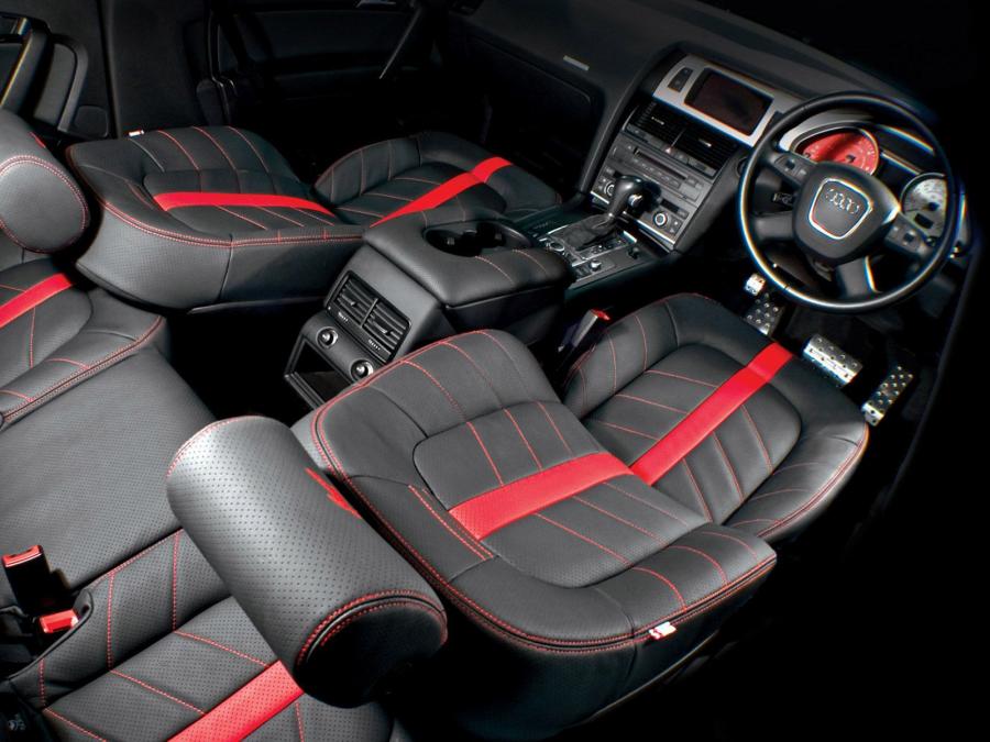 Интерьер Audi Q7 by Project Kahn 2010 года  (фото 7 из 10)